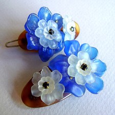 426 / Due Piccolo Fermagli Fiori IN Resina