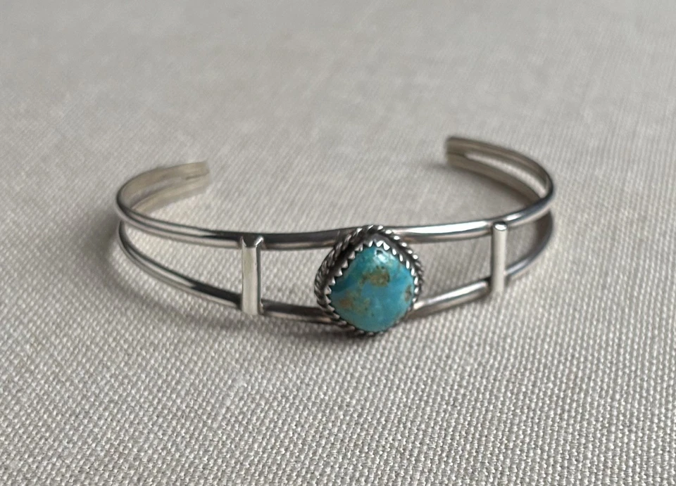 Vintage - Silver & Turquoise Cable Open Space Cuff Bracelet - Native American - Image 2 of 4