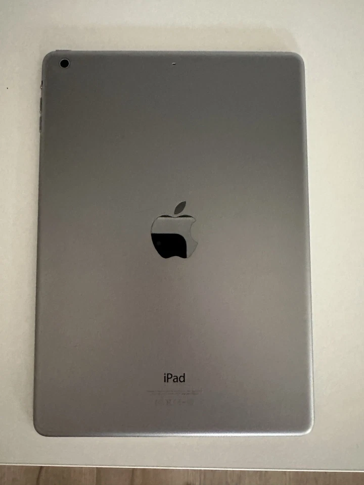 Apple iPad Air (1st generation) · 32GB · Wi-Fi, Foto 2 von 5