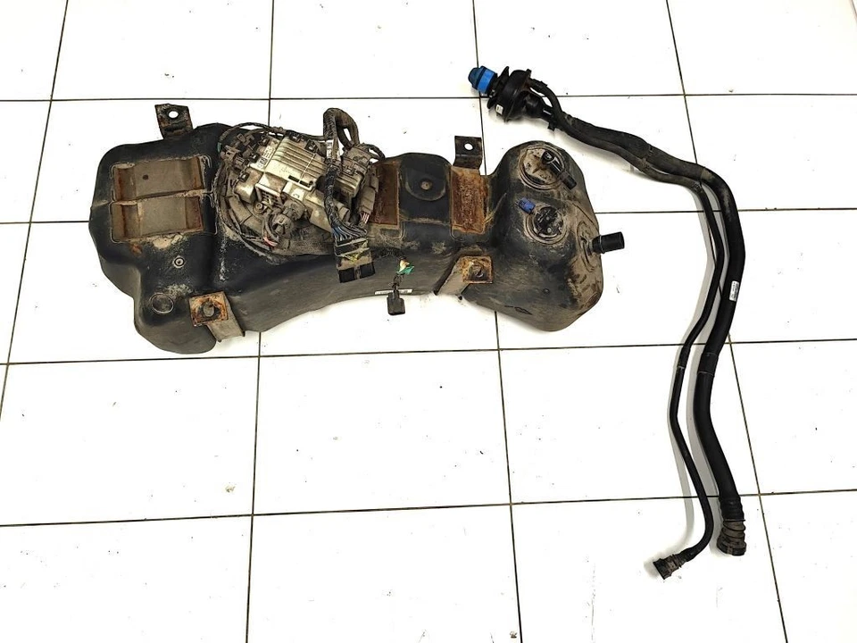 Ford Ranger 2017 Diesel AdBlue Fuel Tank GB3G5J250A  - Image 4 of 4