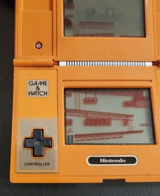 NINTENDO Donkey Kong Game and Watch (DK-52) 1982