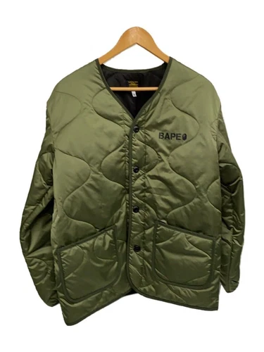 A BATHING APE (BAPE) Giacca trapuntata A BATHING APE kaki usata