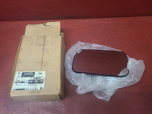 1992-1994 Chevy GM C1500 K1500 2500 3500 Mirror LEFT DRIVER SIDE 12546225 NOS