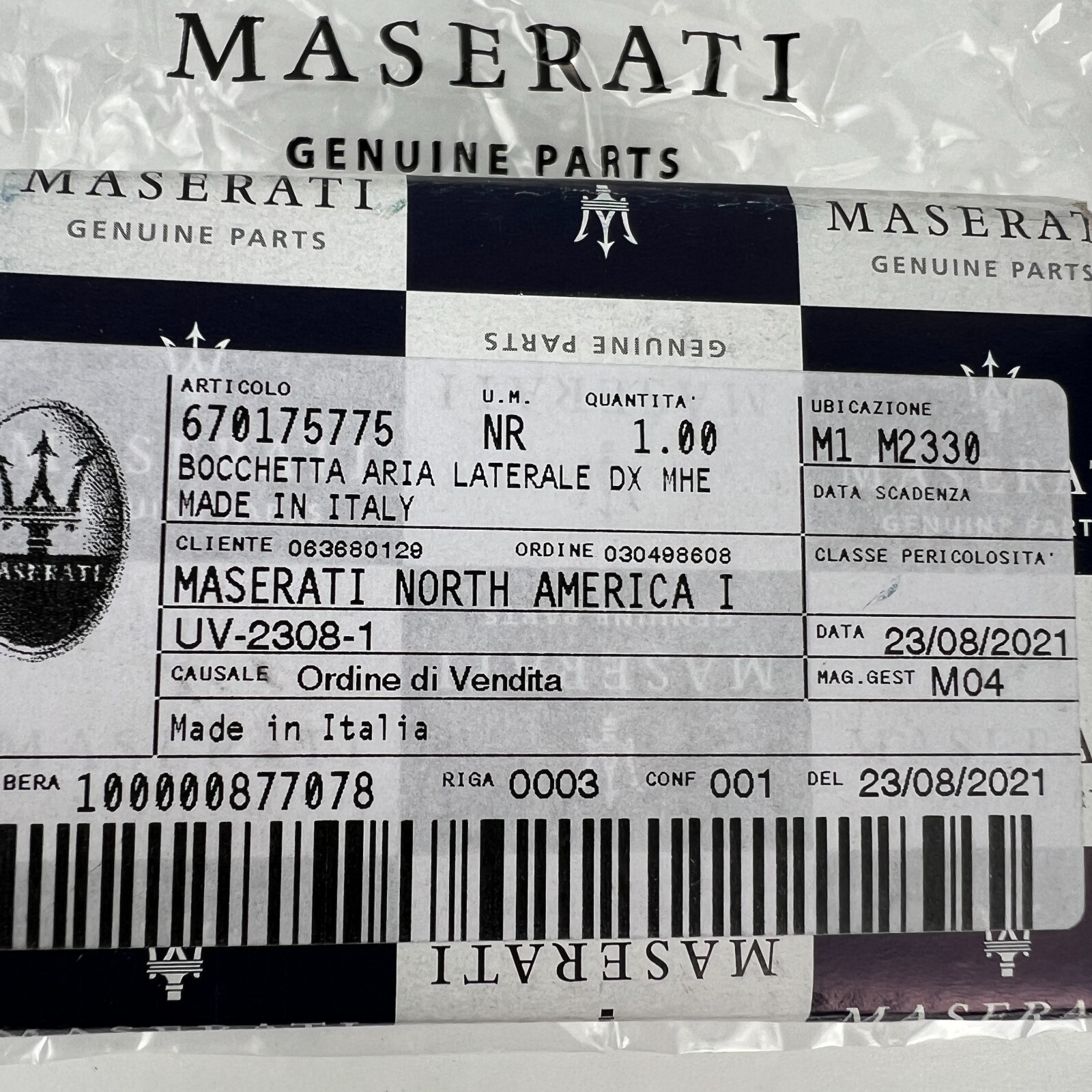 NEW OEM Maserati Right RH Lateral Air Vent Trim DX MHE 670175775 Blue