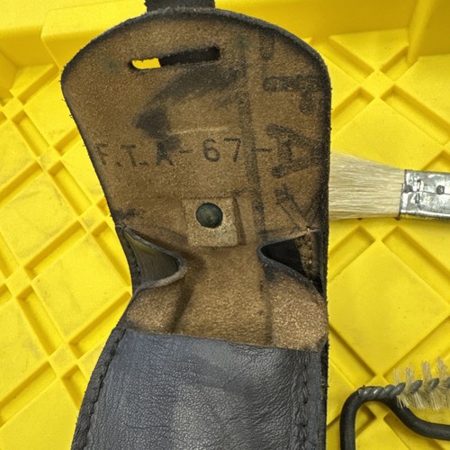 FRENCH MAS 36 & 49/56 RIFLE CLEANING Leather POUCH - Picture 6 of 7