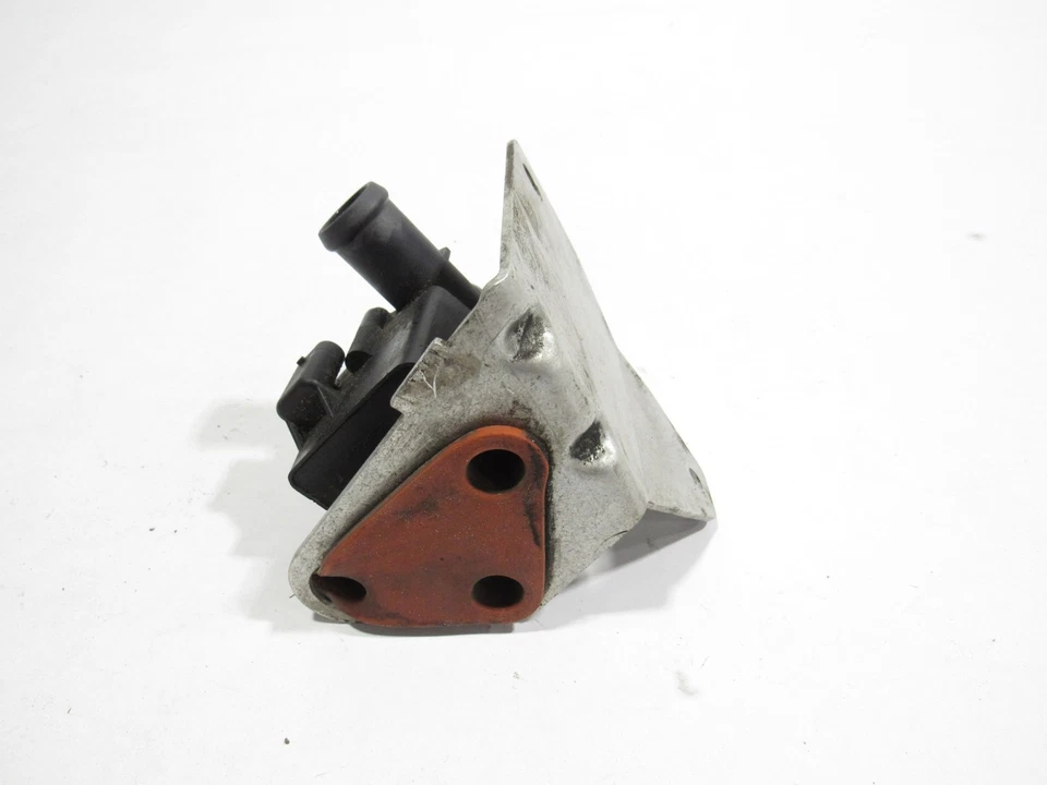 Bomba de agua refrigerante auxiliar Audi R8 V10 2015 14-17 con soporte; $8 Foto 3 de 4