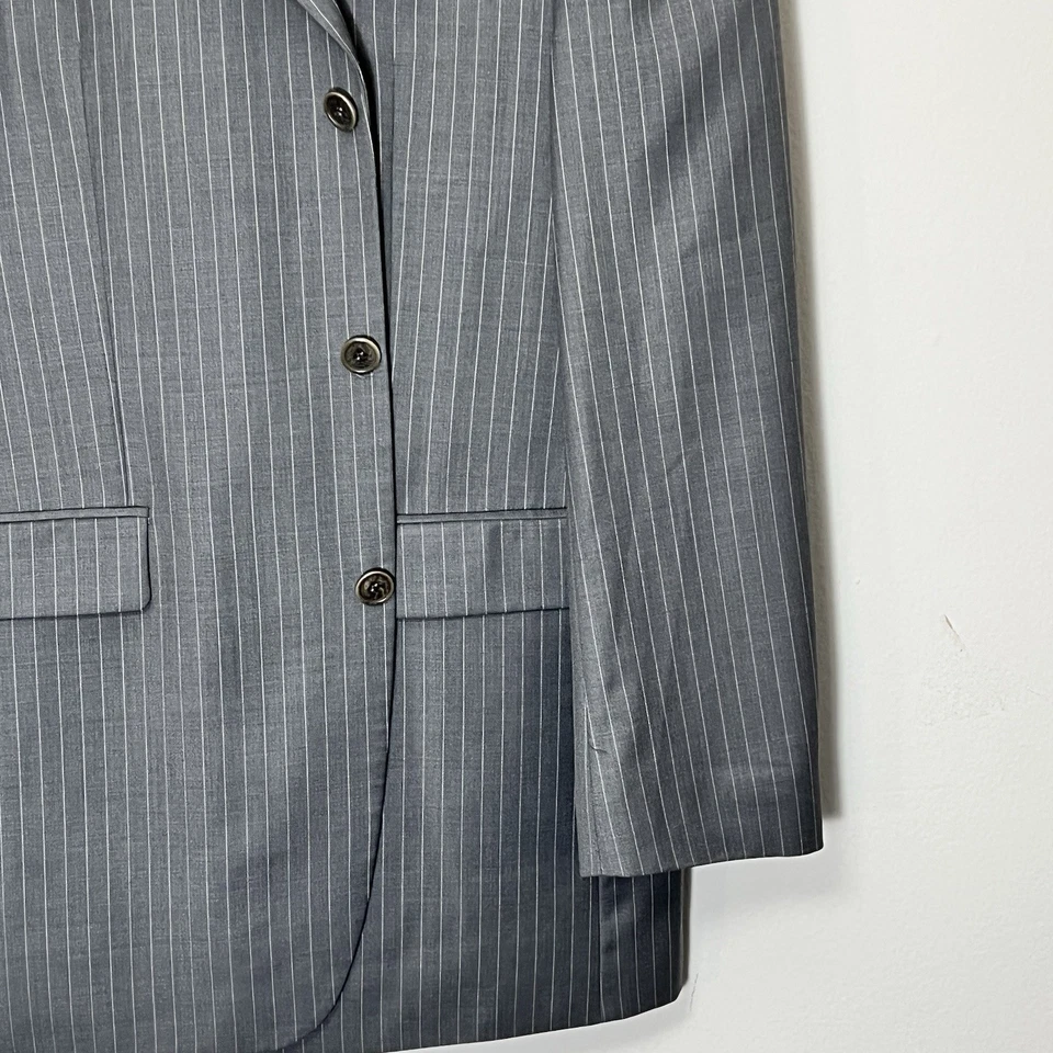 Men’s Suit Size 42L Pants 36Wx36L Milano Italy Super 140s 2PC Gray Stripe Suit - Image 4 of 4