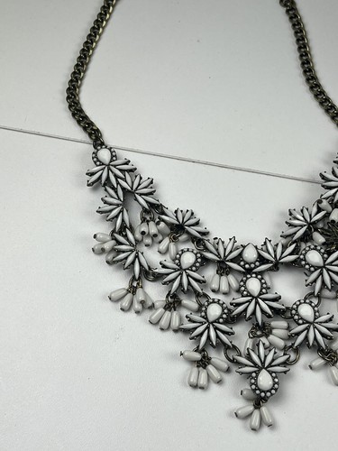 Baublebar Statement Necklace 18" Antiqued Brass Tone White Milk Glass Style - Picture 4 of 12
