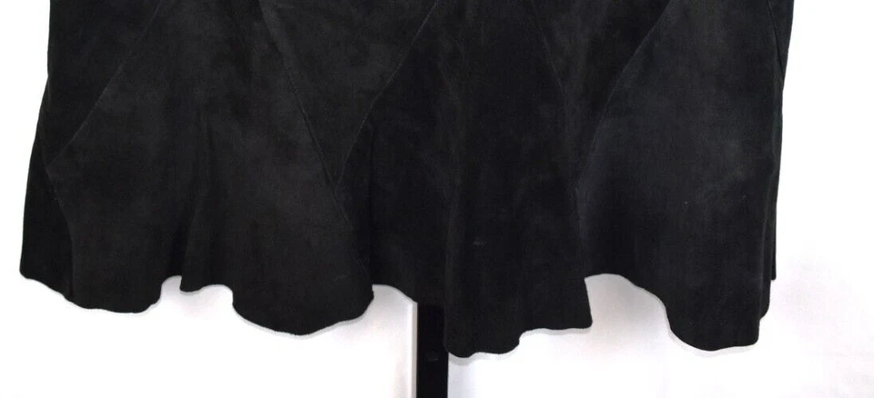 Saia Aline Vintage Camurça Tamanho 14 Preta Couro Real Midi - Imagem 4 de 4