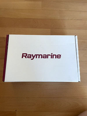 Raymarine AIS 700 B Transceiver