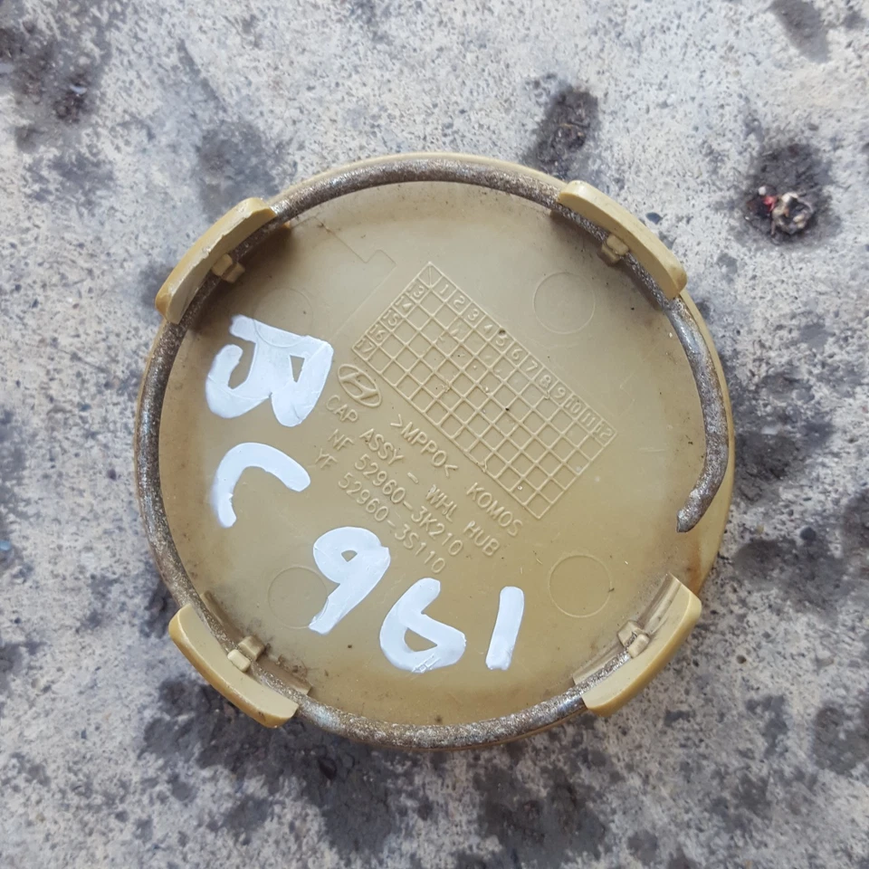 2005-2021 HYUNDAI AZERA KONA SONATA WHEEL RIM HUBCAP CAP CENTER EMBLEM OEM BC961 - Image 2 of 3