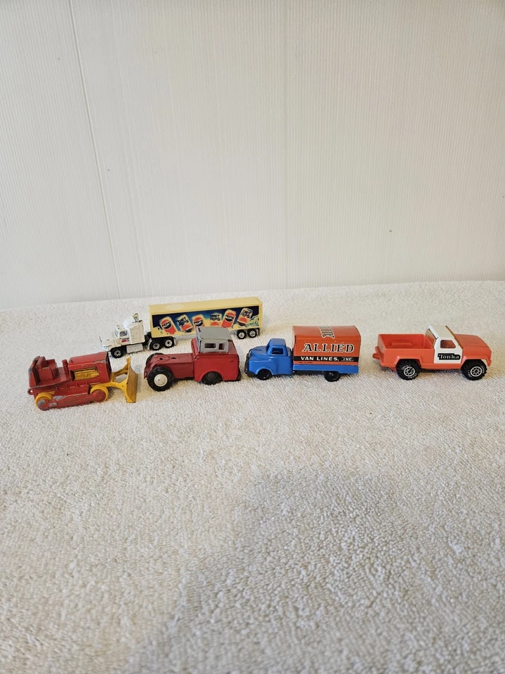 6 Piece Lot Diecast Miniature Toys - Image 2 of 4