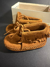 Minnetonka PA-POO-SHU Brown Suede Fringe Tie Moccasins Unisex Baby 3