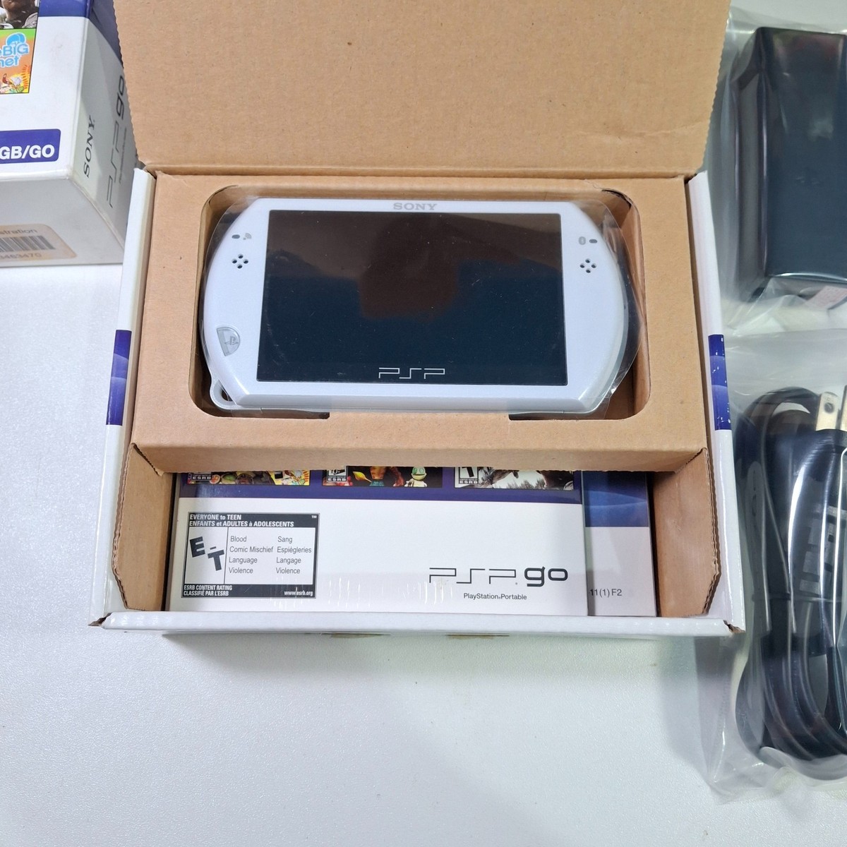 Sony PSP Go 16GB Handheld System - Pearl White for sale online | eBay