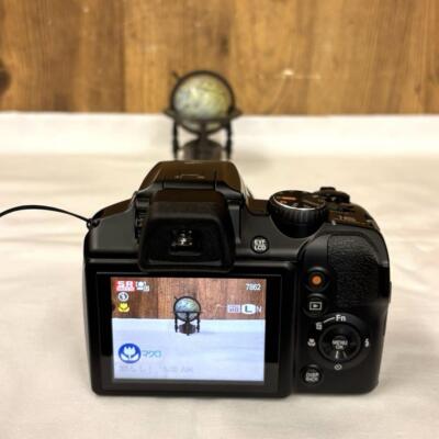 FUJIFILM FinePix S9400W Wi-Fi built-in telephoto AA battery