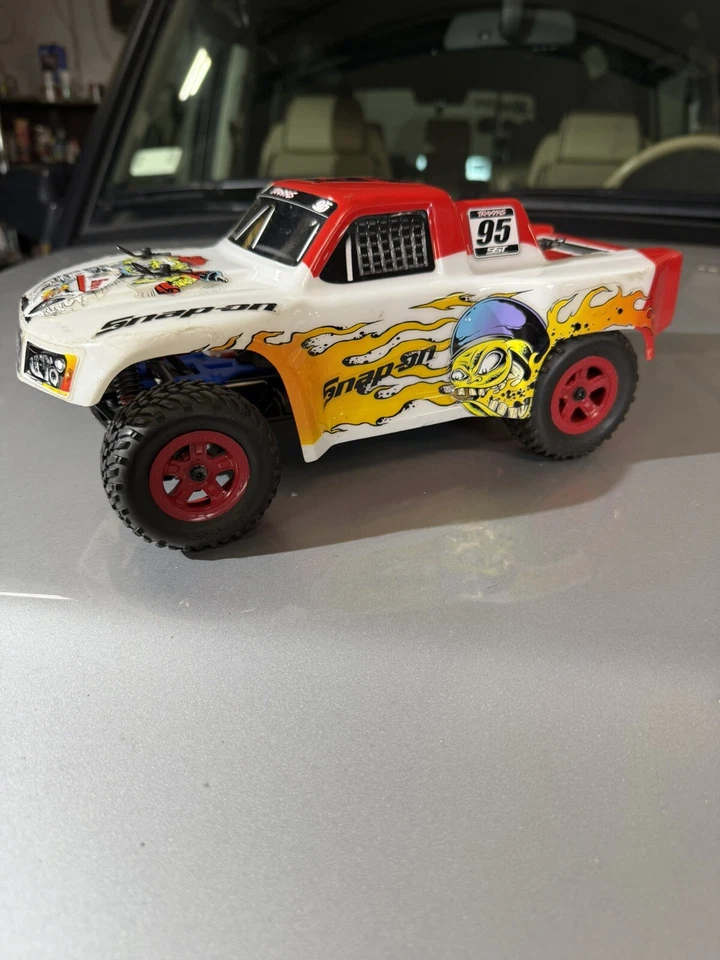 Traxxas Latrax Prerunner Snapon Edition . Rare - Image 2 of 4