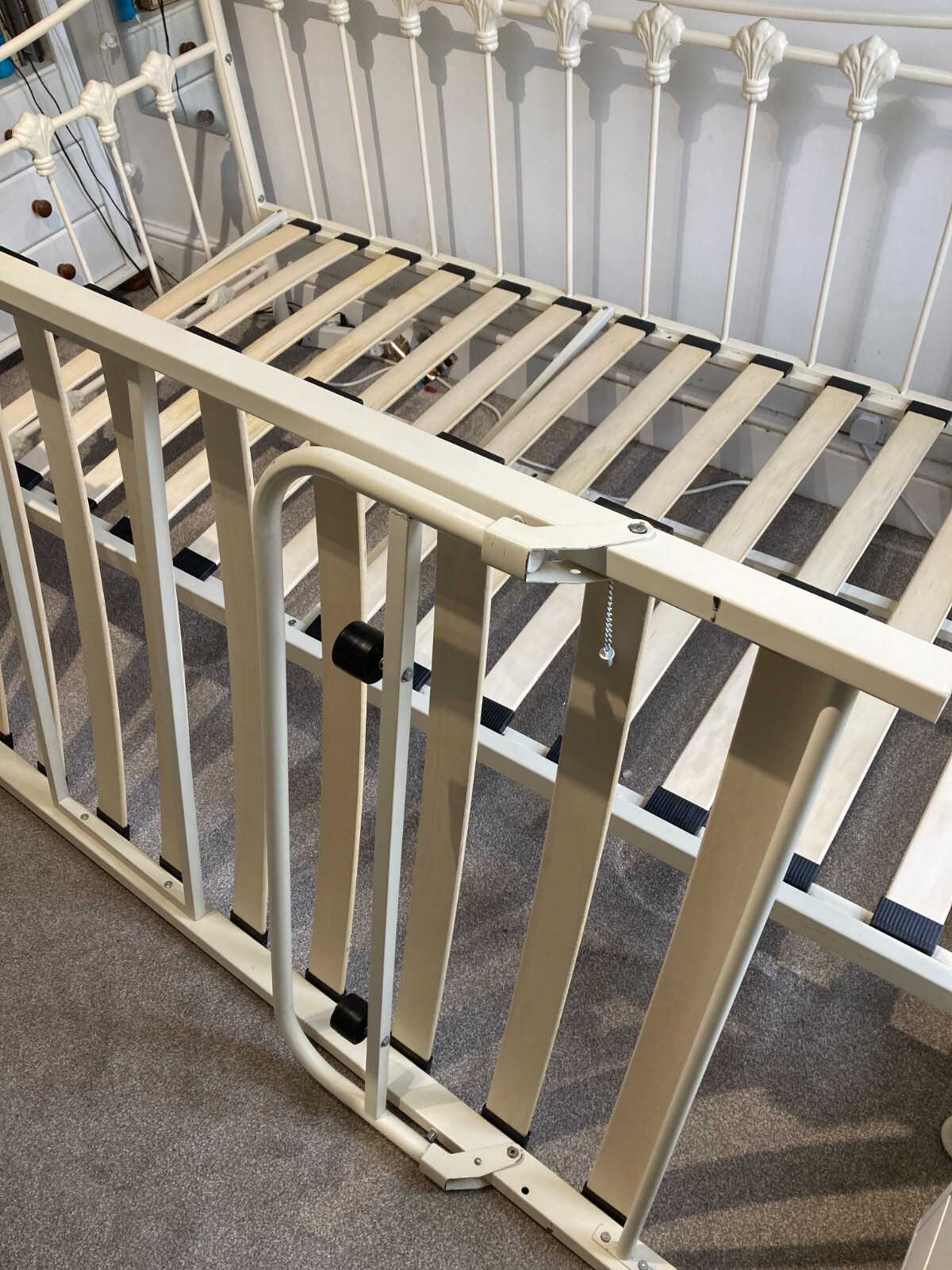 Julian Bowen Versailles Day Bed with trundle guest bed and two