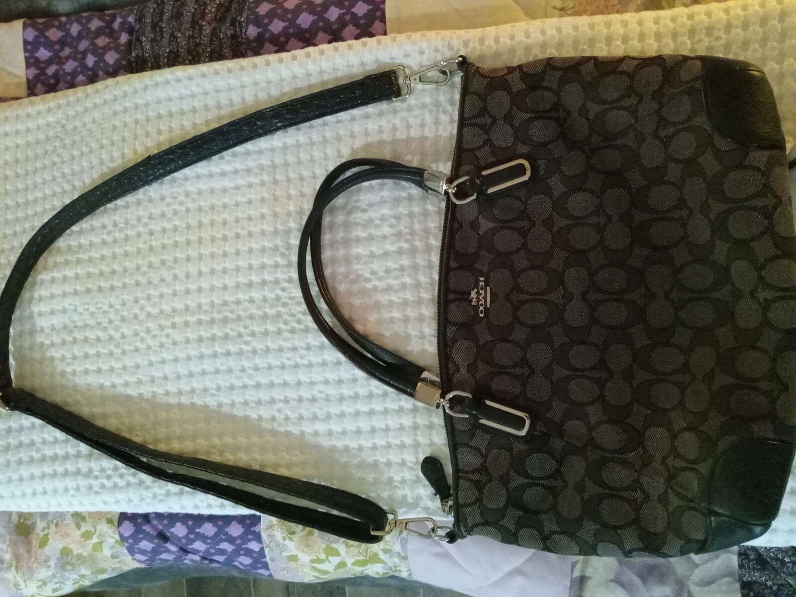 authentic coach - image 1