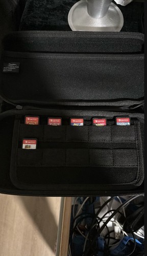 Nintendo Switch - Picture 6 of 6