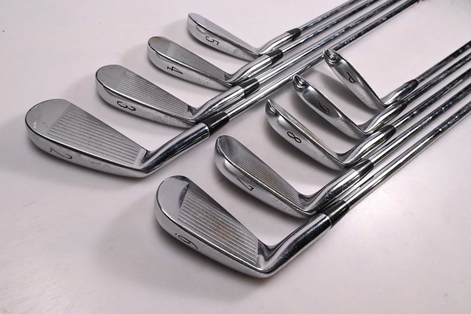 Mizuno MP-33 Irons / 2-PW / Regular Flex Gold Plus SensiCore R400 Shafts - Image 4 of 4