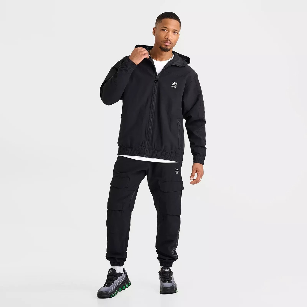 Nike Sportswear Air Max Mens Woven Jacket HQ4902-010 Large Black