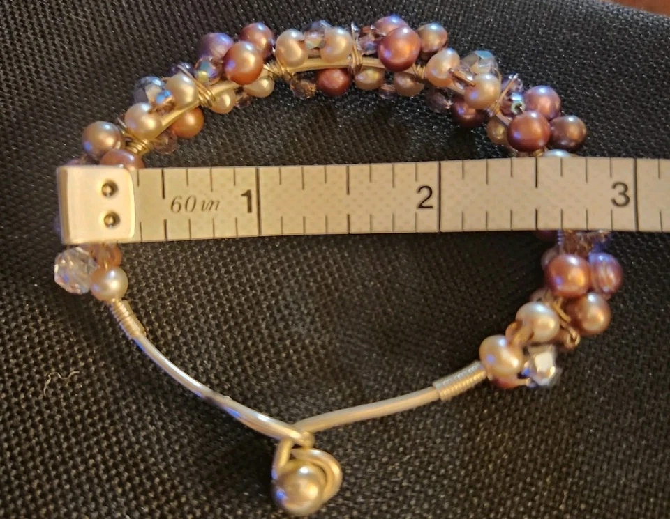 Pulsera tejida irredescente aurora boreal púrpura perla y cristal hecha a mano Foto 4 de 4
