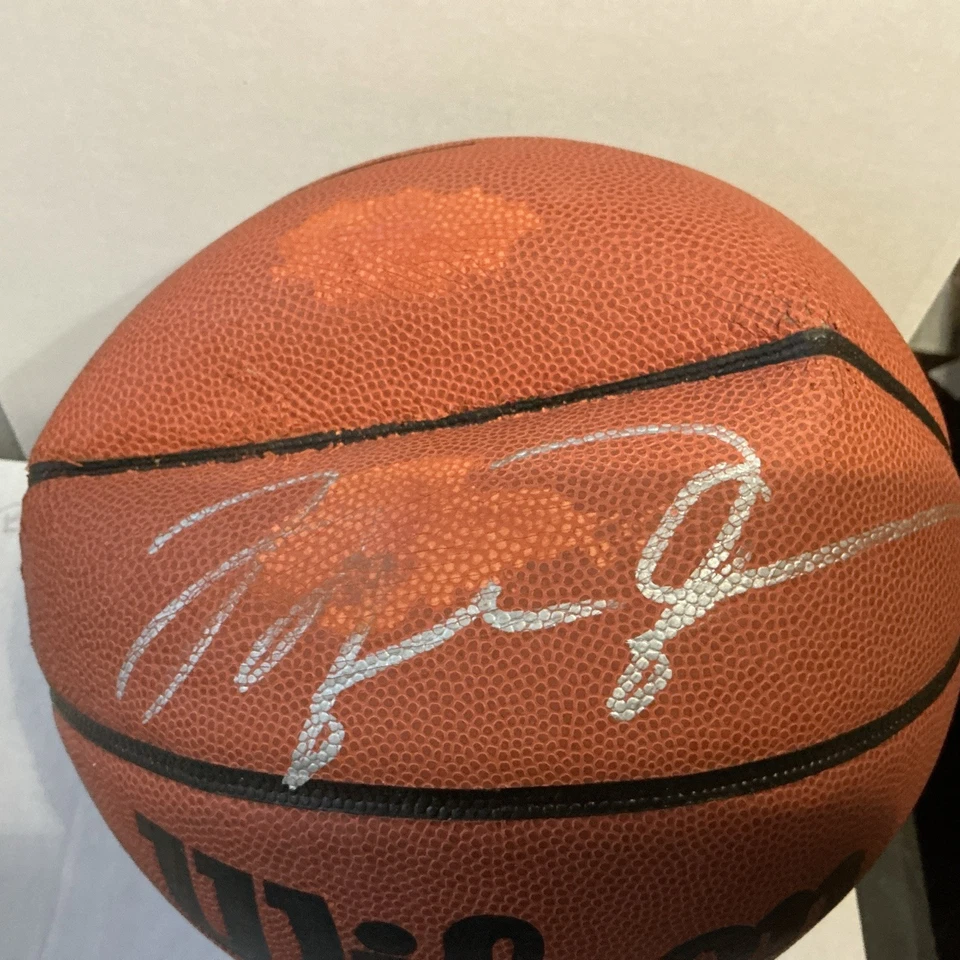 Michael Jordan Chicago Bulls Autógrafo NBA Baloncesto Sin Certificado de Autenticidad Dañado Foto 2 de 4