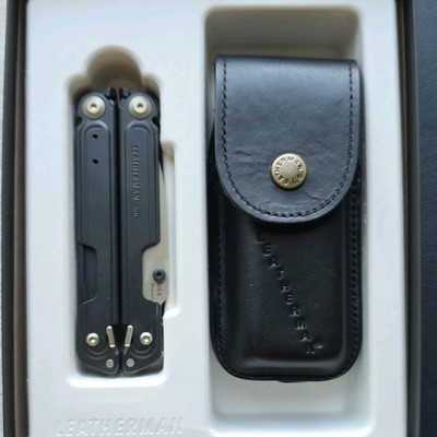 Leatherman Arc obsidian Multi-Tool MagnaCut Blade with Black Leather Sheath