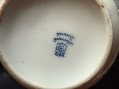 Vintage Herend Rothschild Bird Covered Sugar Bowl With Gold Trim