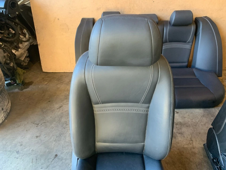 BMW 2011-2016 F10 STITCHED LEATHER SEATS NEGRO COSTURA EXCLUSIVA (LZLZ) SET OEM 37K Foto 2 de 4