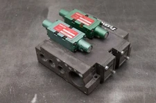 Numatics 152JK4000 Solenoid Pneumatic Valve Air Two Bank Manifold