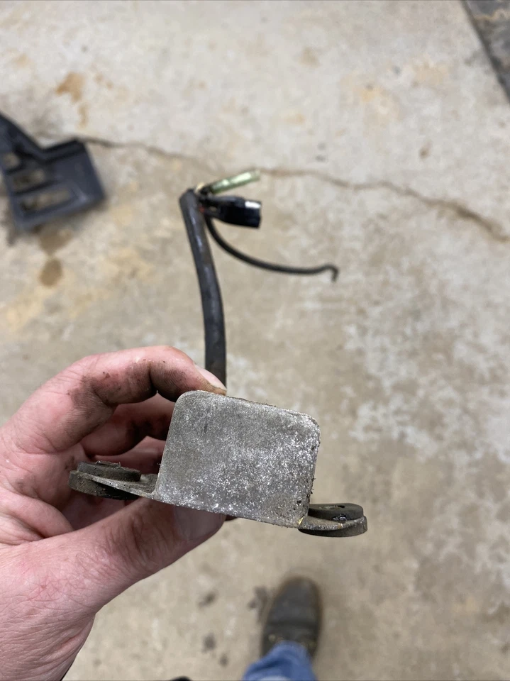 1994 arctic cat zr 580 Carb cdi box 94 NS144 - Image 2 of 3