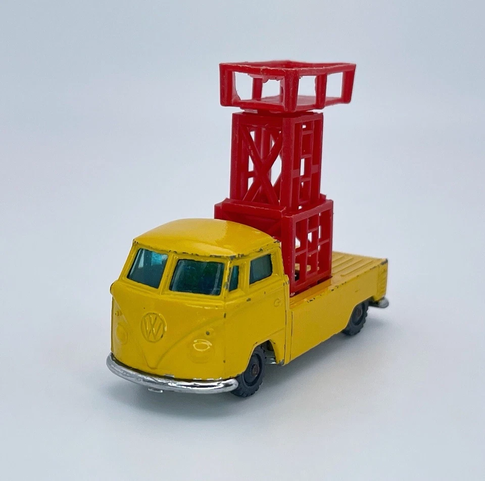 Vintage 1960s Corgi Husky VW Volkswagen Pick Up Truck Diecast Lifting Platform - Image 2 of 4