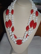 VINTAGE CHERRY RED WHITE TRIPLE STRAND LUCITE BEAD BIB NECKLACE