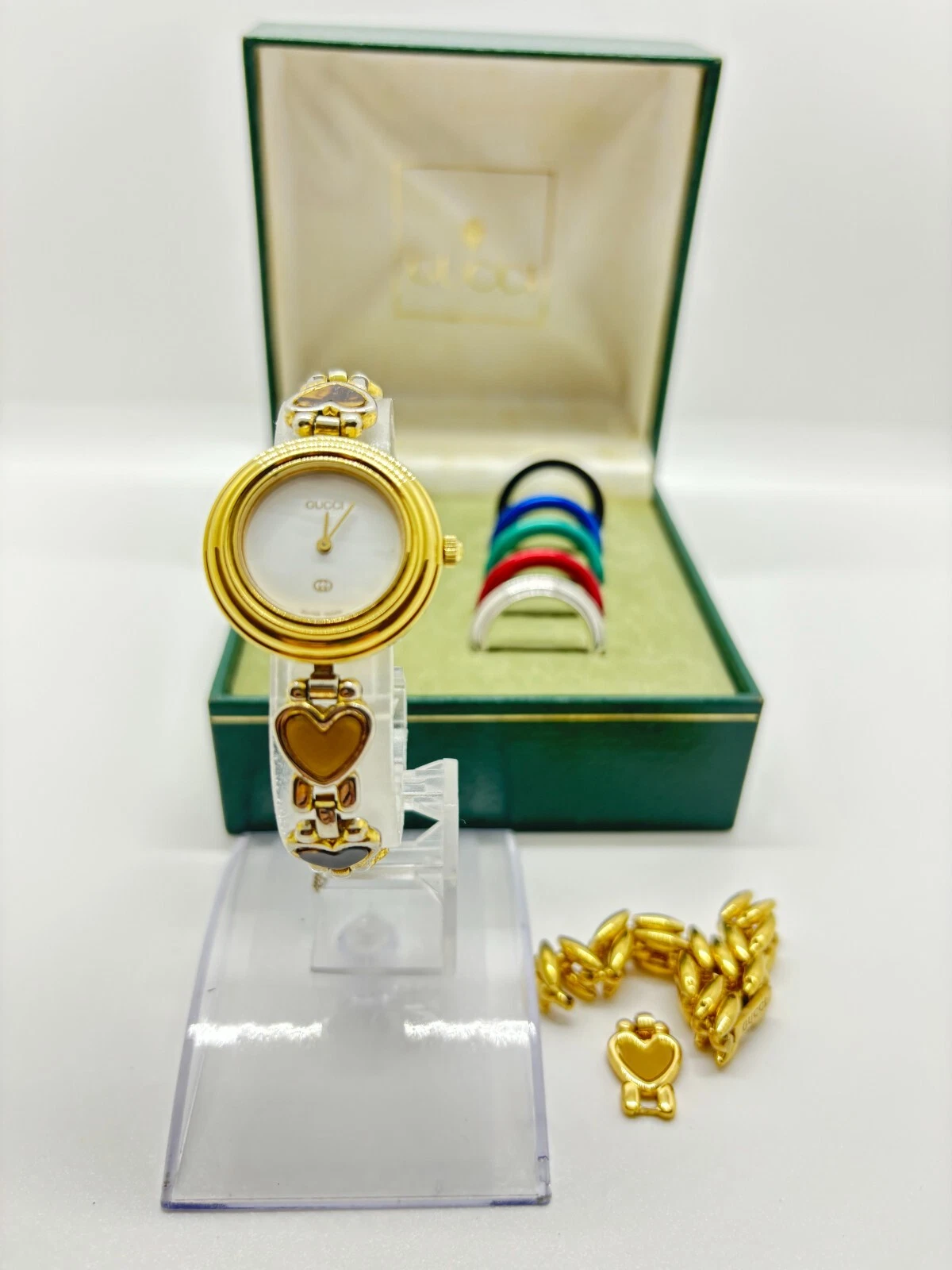 [Lire] Montre GUCCI Lunette Change 11/12 6 Couleurs Or Occasion Fonctionne F/S
