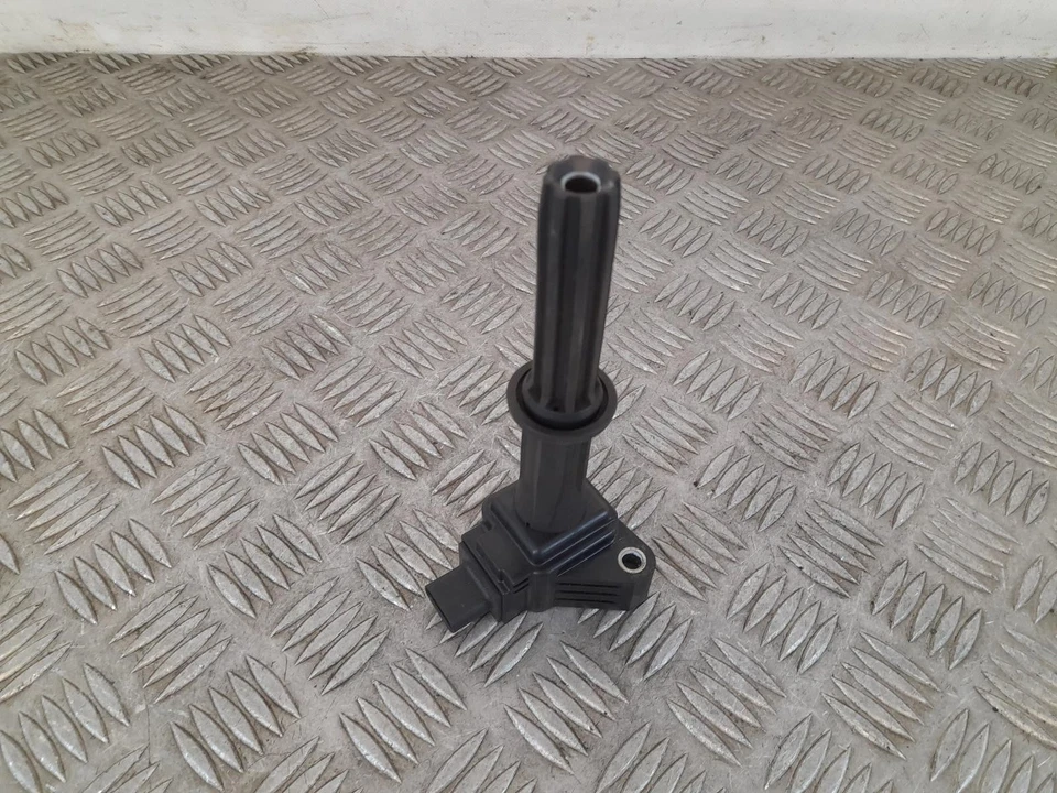 Vauxhall Viva Mk4 2015-2021 Ignition Coil Pack 12647553DA - Image 2 of 4