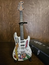 Tom Delonge Blink 182 Dammit Guitar Axe Haven Replica Limited Edition Mini