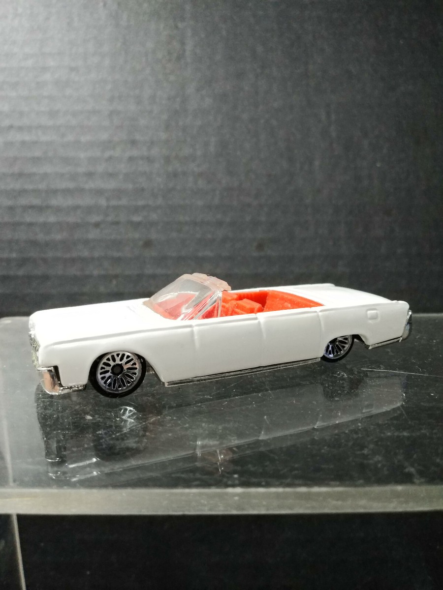 1/64 CUSTOM LOWRIDER 1964 LINCOLN CONTINENTAL CONVERTIBLE