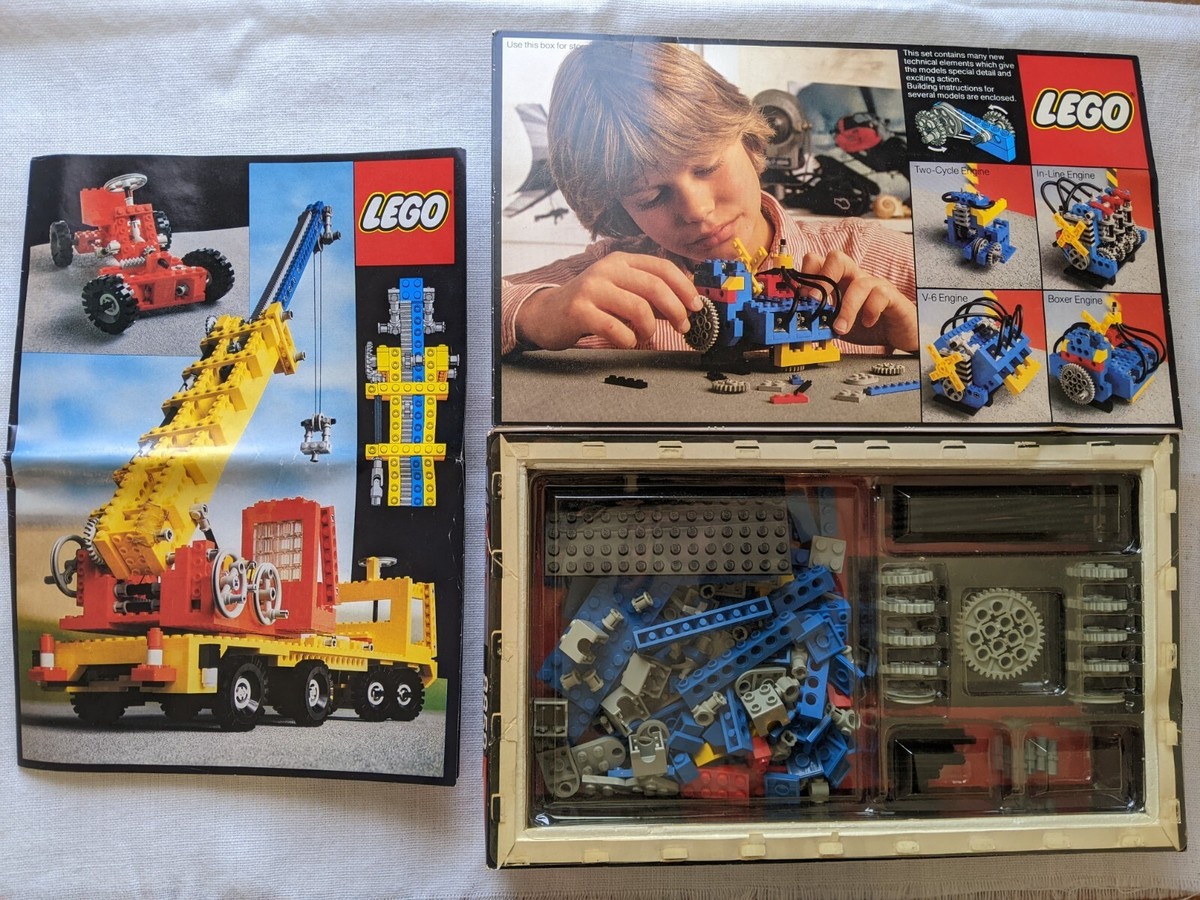 Lego TECHNIC 8858 Auto Engines Rare Retail Box Instruction