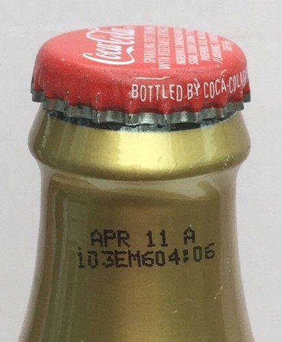 Coca Cola Fußball FIFA Fussball-Weltmeisterschaft 2010TM Gold volle Flasche 330ml 0,33L rote Kappe - Bild 6 von 8