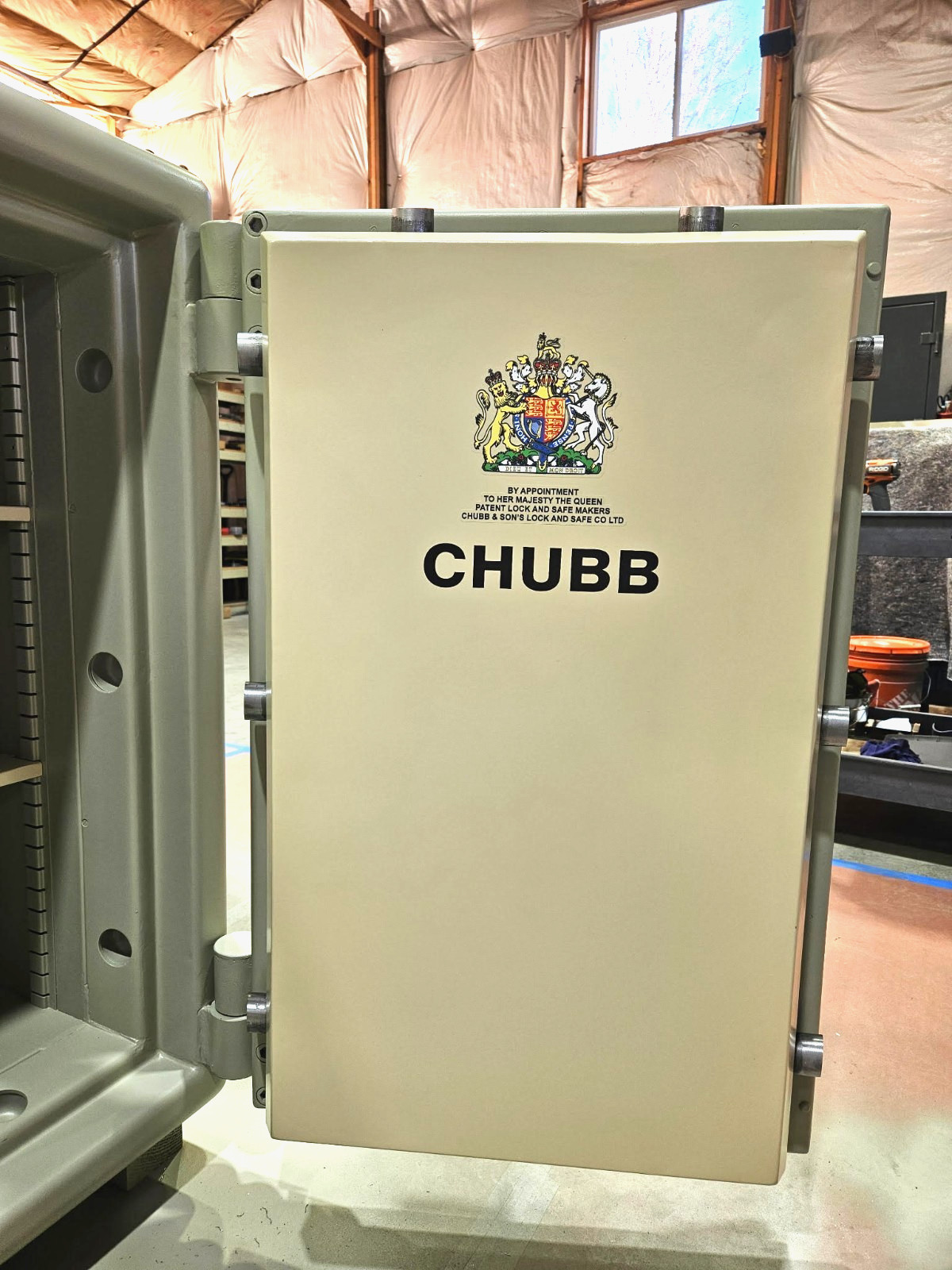 Chubb Bankers Quality TRTL30x6Eq Safe