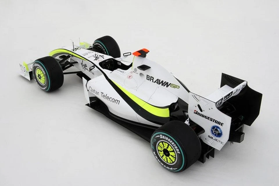 Amalgam Brawn BGP 001 J.BUTTON Grand Prix 2009 Maßstab 1:8 Druckgussmodell LE 99 - Bild 4 von 4