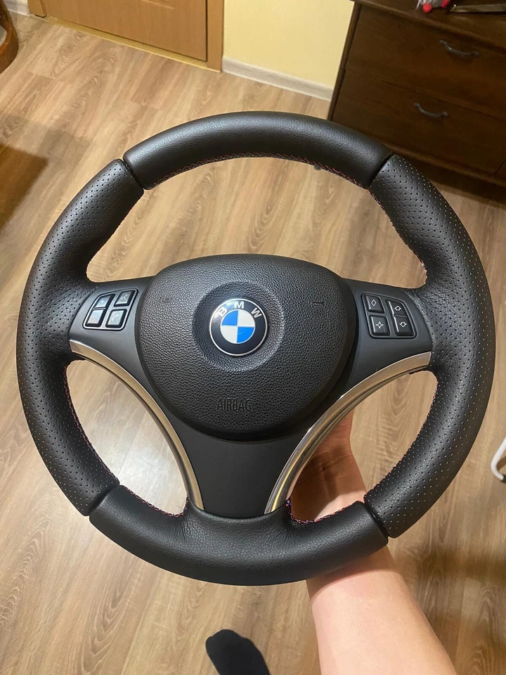 OEM BMW Sport Steering Wheel E90 E91 E92 E93 M3 E82 E81 E87 E88 1 3 Series - Image 2 of 4