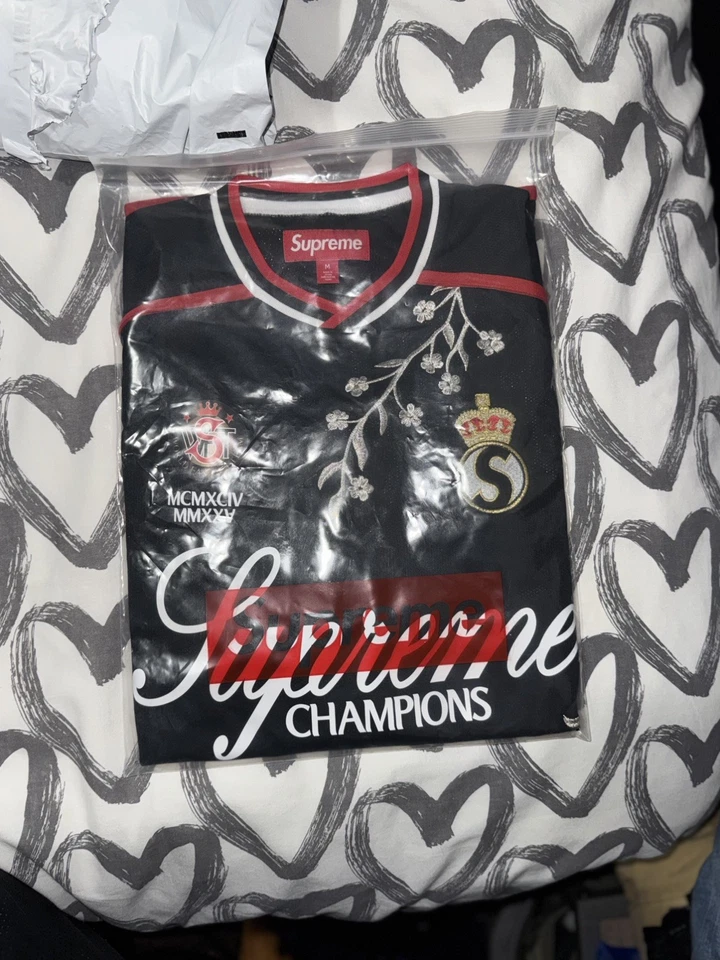 Camiseta de fútbol floral Supreme negra talla M (NUEVA) Foto 4 de 4