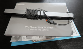 Nintendo RVL-001 Wii Console Controllers Sensor Cable Accessories Tested Works