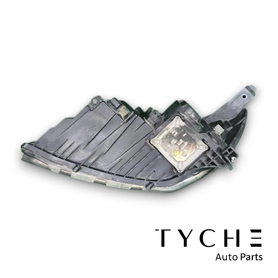 2012 KIA Cadenza K7 RIGHT Xenon Headlight - Image 3 of 4