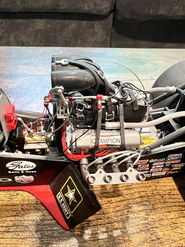 Tony Schumacher 1:16 U.S. Army Dragster “The Sarge” ‘03 Diecast – 1 of 1750 MIB - Image 4 of 4