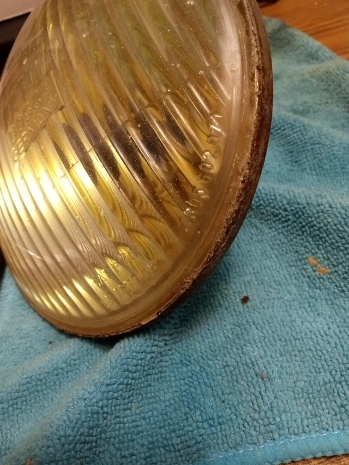 Faro antiniebla ámbar Bosch 78-85 Mercedes Benz 300D 240D W123 1305301026 áspero  Foto 4 de 4