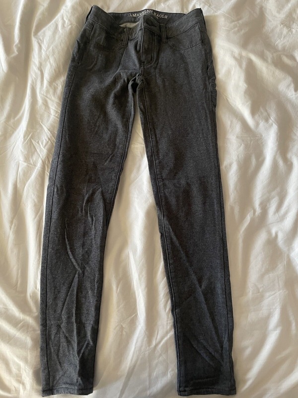 American Eagle Gray Super Stretch Jeggings size 2
