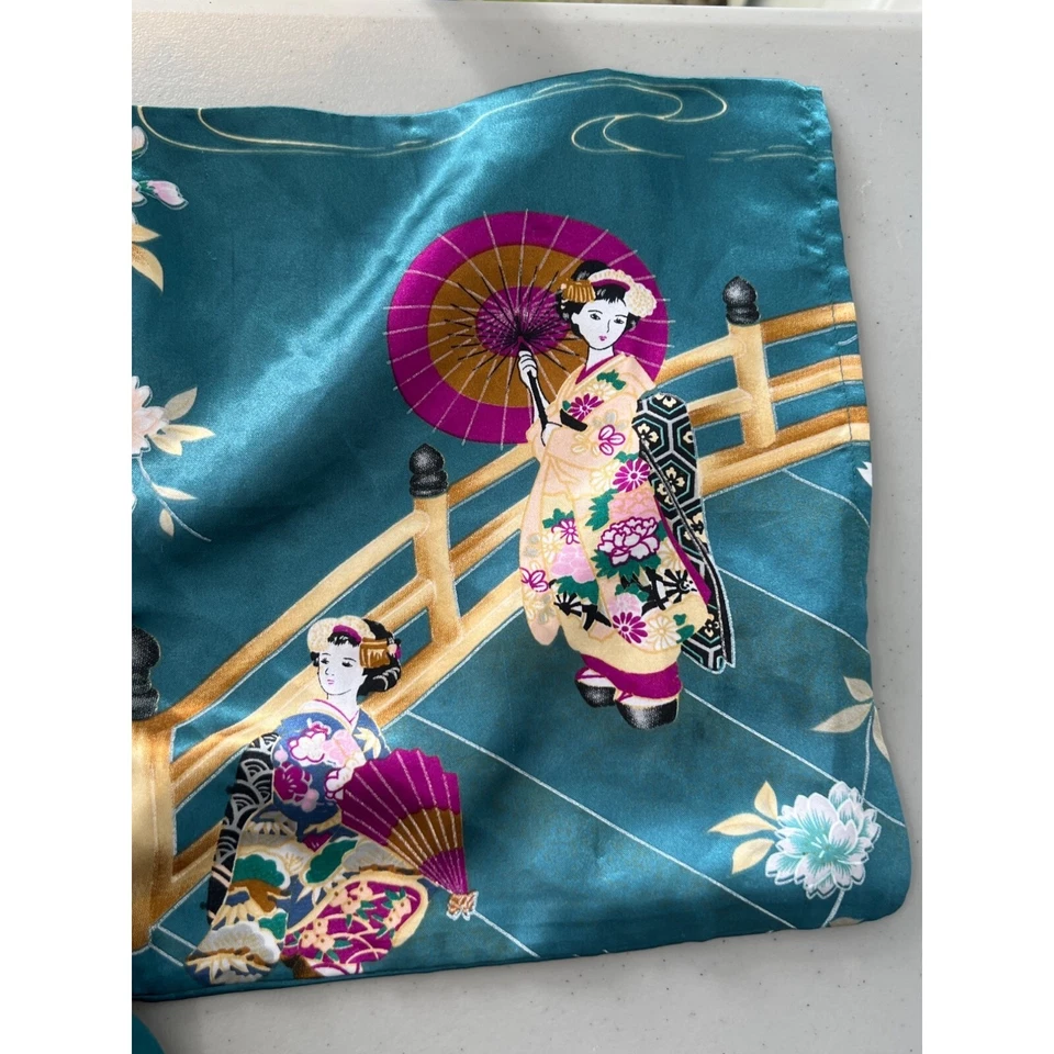 Bata Kimono Satén Niños 25 Verde Azulado Floral Encubrimiento Boho Asiático Ligera Sedosa Foto 3 de 4